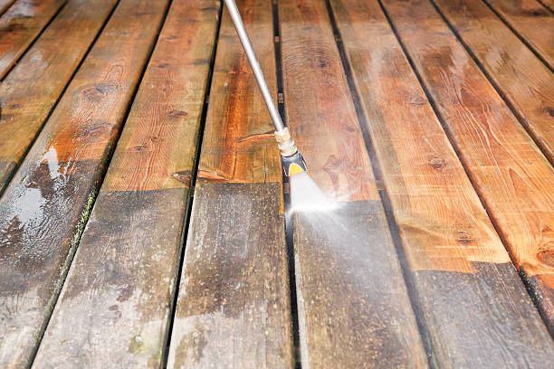Best Garage Pressure Washing  in Arapahoe, WY